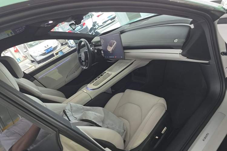 Used Xiaomi Auto SU7 2024 Four-Wheel Drive Ultra-Long Range Advanced Intelligent Driving Max Edition Right Front Seat