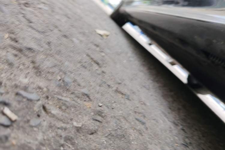Used Xiaomi Auto SU7 2024 Rear-Drive Ultra-Long Range Advanced Pro-Level Intelligent Driving Version Right Side Sill