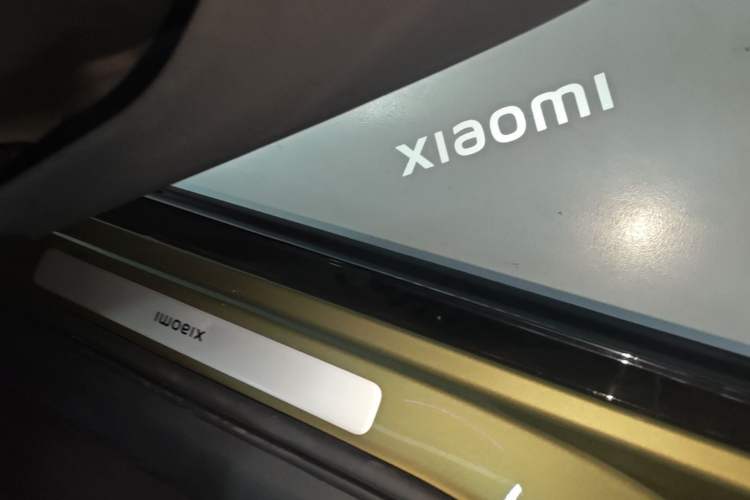 Used Xiaomi Auto SU7 2024 Four-Wheel-Drive Max Founder's Edition Right Side Sill