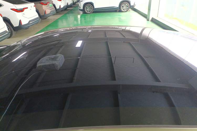 Used Xiaomi Auto SU7 2024 Four-Wheel Drive Ultra-Long Range Advanced Intelligent Driving Max Edition Roof