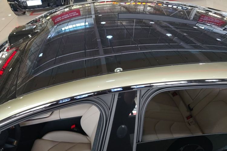 Used Xiaomi Auto SU7 2024 Rear-Drive Ultra-Long Range Advanced Pro-Level Intelligent Driving Version Roof