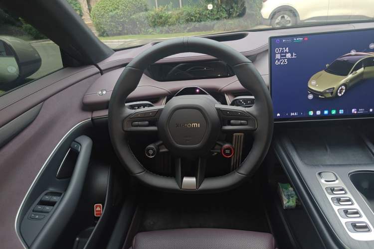 Used Xiaomi Auto SU7 2024 Four-Wheel Drive Ultra-Long Range Advanced Intelligent Driving Max Edition Steering Wheel