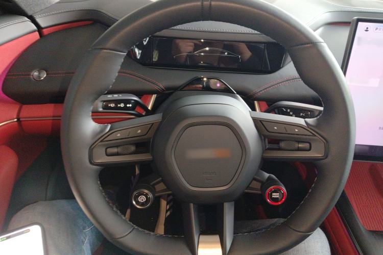 Used Xiaomi Auto SU7 2024 Rear-Drive Ultra-Long Range Advanced Pro-Level Intelligent Driving Version Steering Wheel