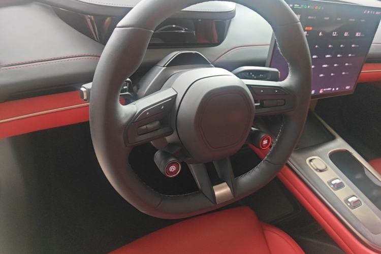 Used Xiaomi Auto SU7 2024 Rear-Drive Ultra-Long Range Advanced Pro-Level Intelligent Driving Version Steering Wheel