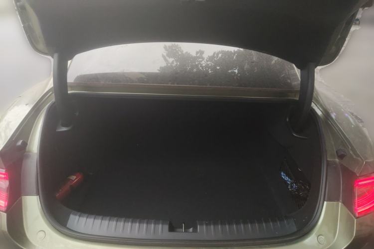 Used Xiaomi Auto SU7 2024 Rear-Drive Long-Range Intelligent Driving Version Trunk