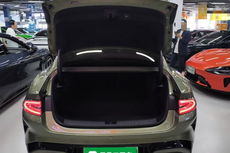 Used Xiaomi Auto SU7 2024 Rear-Drive Long-Range Intelligent Driving Version Trunk