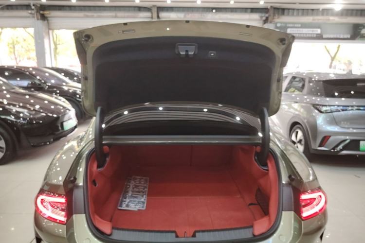 Used Xiaomi Auto SU7 2024 Rear-Drive Long-Range Intelligent Driving Version Trunk