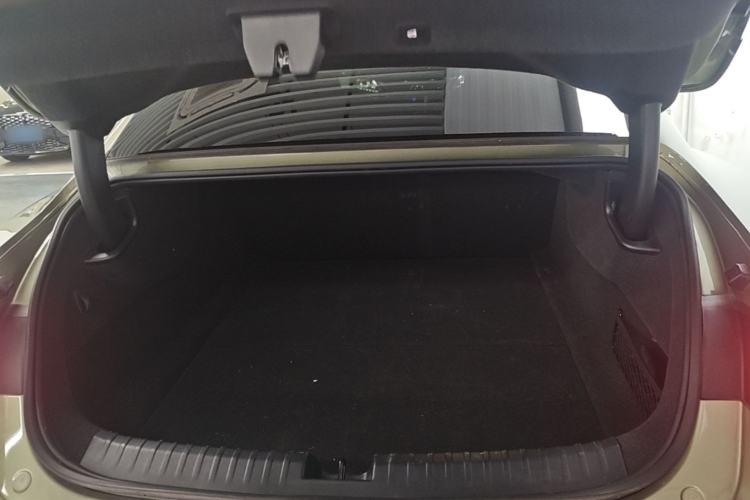 Used Xiaomi Auto SU7 2024 Rear-Drive Long-Range Intelligent Driving Version Trunk