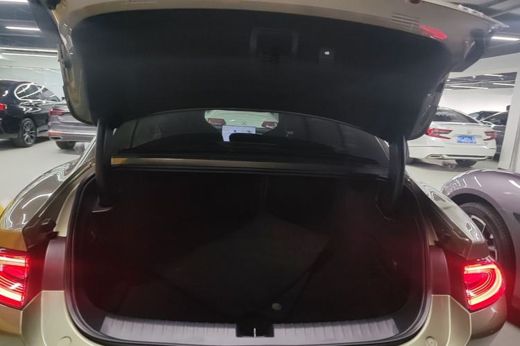 Used Xiaomi Auto SU7 2024 Rear-Drive Ultra-Long Range Advanced Pro-Level Intelligent Driving Version Trunk