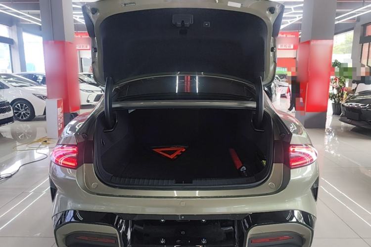 Used Xiaomi Auto SU7 2024 Rear-Drive Long-Range Intelligent Driving Version Trunk