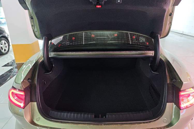 Used Xiaomi Auto SU7 2024 Rear-Drive Ultra-Long Range Advanced Pro-Level Intelligent Driving Version Trunk