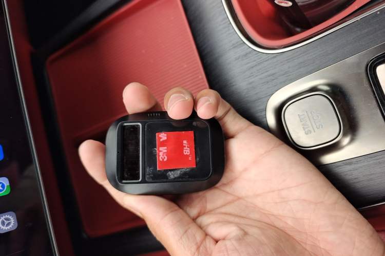 Used Xiaomi Auto SU7 2024 Four-Wheel Drive Ultra-Long Range Advanced Intelligent Driving Max Edition Vehicle Key