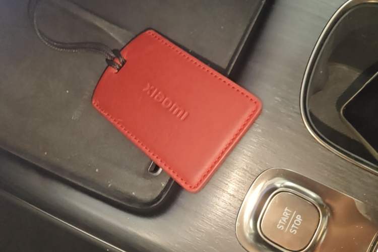 Used Xiaomi Auto SU7 2024 Rear-Drive Long-Range Intelligent Driving Version Vehicle Key