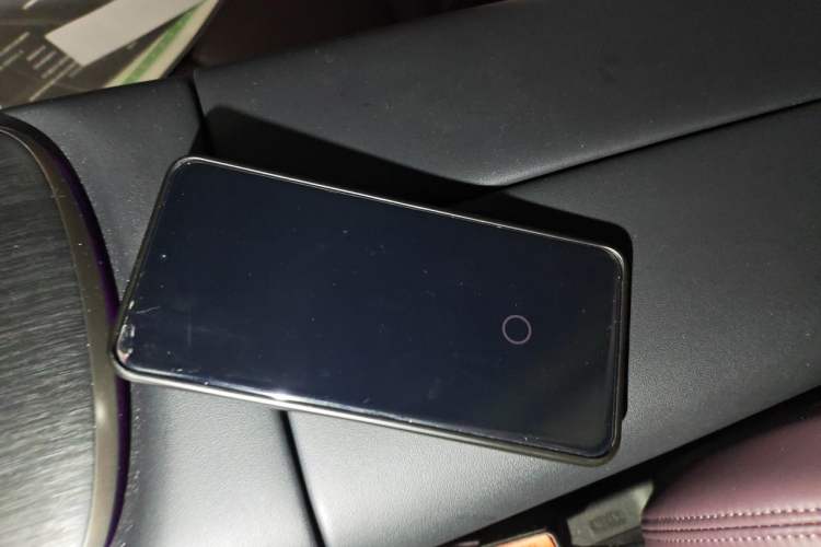 Used Xiaomi Auto SU7 2024 Four-Wheel Drive Ultra-Long Range Advanced Intelligent Driving Max Edition Vehicle Key
