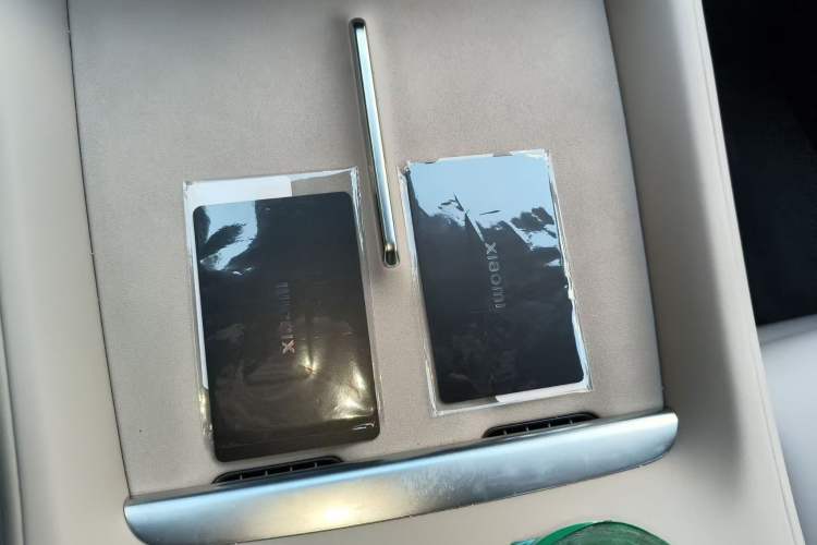 Used Xiaomi Auto SU7 2024 Rear-Drive Ultra-Long Range Advanced Pro-Level Intelligent Driving Version Vehicle Key