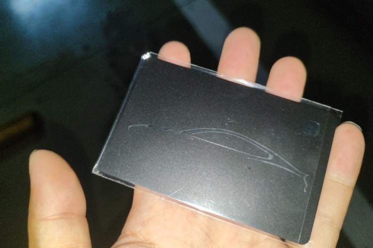 Used Xiaomi Auto SU7 2024 Rear-Drive Long-Range Intelligent Driving Version Vehicle Key