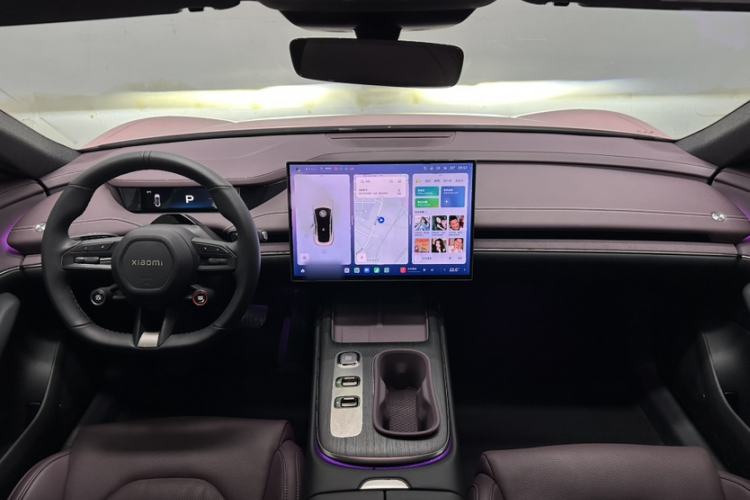 Used Xiaomi Auto SU7 2024 Rear-Drive Long-Range Intelligent Driving Version Interior 3