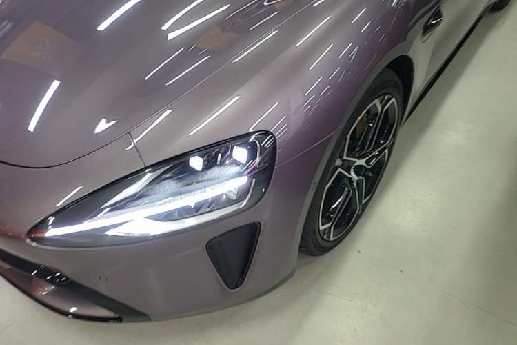 Used Xiaomi Auto SU7 2024 Four-Wheel Drive Ultra-Long Range Advanced Intelligent Driving Max Edition Left Front Headlight