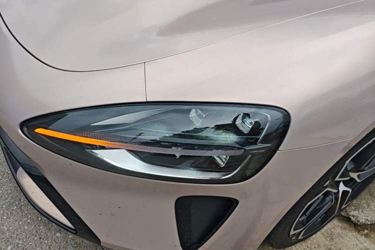 Used Xiaomi Auto SU7 2024 Rear-Drive Long-Range Intelligent Driving Version Left Front Headlight