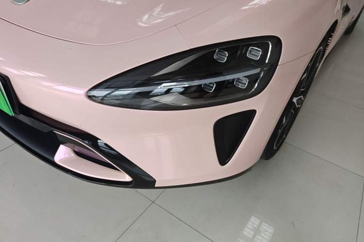 Used Xiaomi Auto SU7 2024 Four-Wheel Drive Ultra-Long Range Advanced Intelligent Driving Max Edition Left Front Headlight