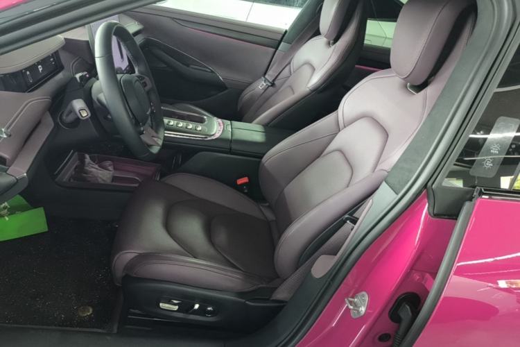 Used Xiaomi Auto SU7 2024 Four-Wheel Drive Ultra-Long Range Advanced Intelligent Driving Max Edition Left Front Seat