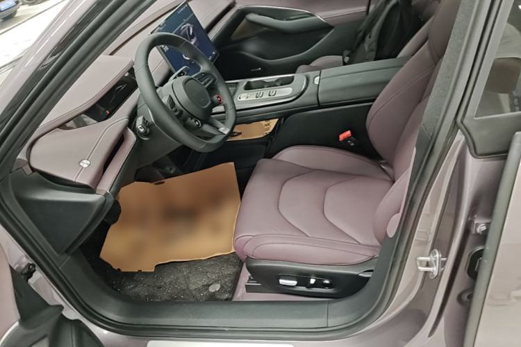 Used Xiaomi Auto SU7 2024 Rear-Drive Long-Range Intelligent Driving Version Left Front Seat