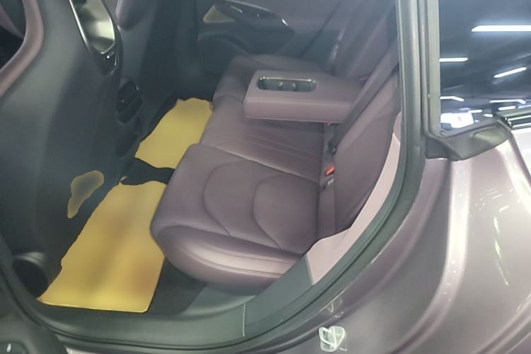 Used Xiaomi Auto SU7 2024 Four-Wheel Drive Ultra-Long Range Advanced Intelligent Driving Max Edition Left Rear Seat