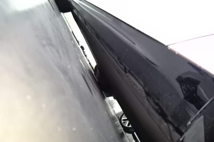Used Xiaomi Auto SU7 2024 Rear-Drive Long-Range Intelligent Driving Version Left Side Sill