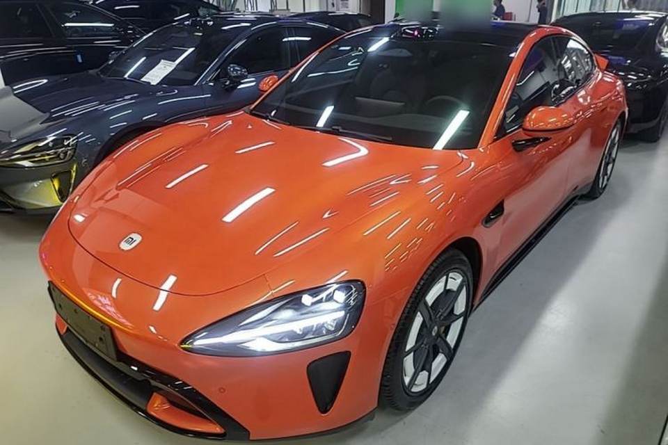 Xiaomi Auto SU7 2024