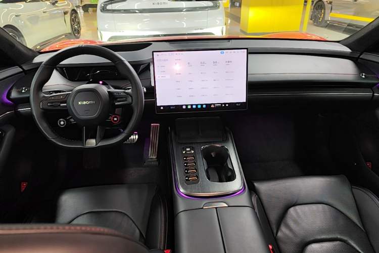Used Xiaomi Auto SU7 2024 Four-Wheel Drive Ultra-Long Range Advanced Intelligent Driving Max Edition Audio And AC Panel