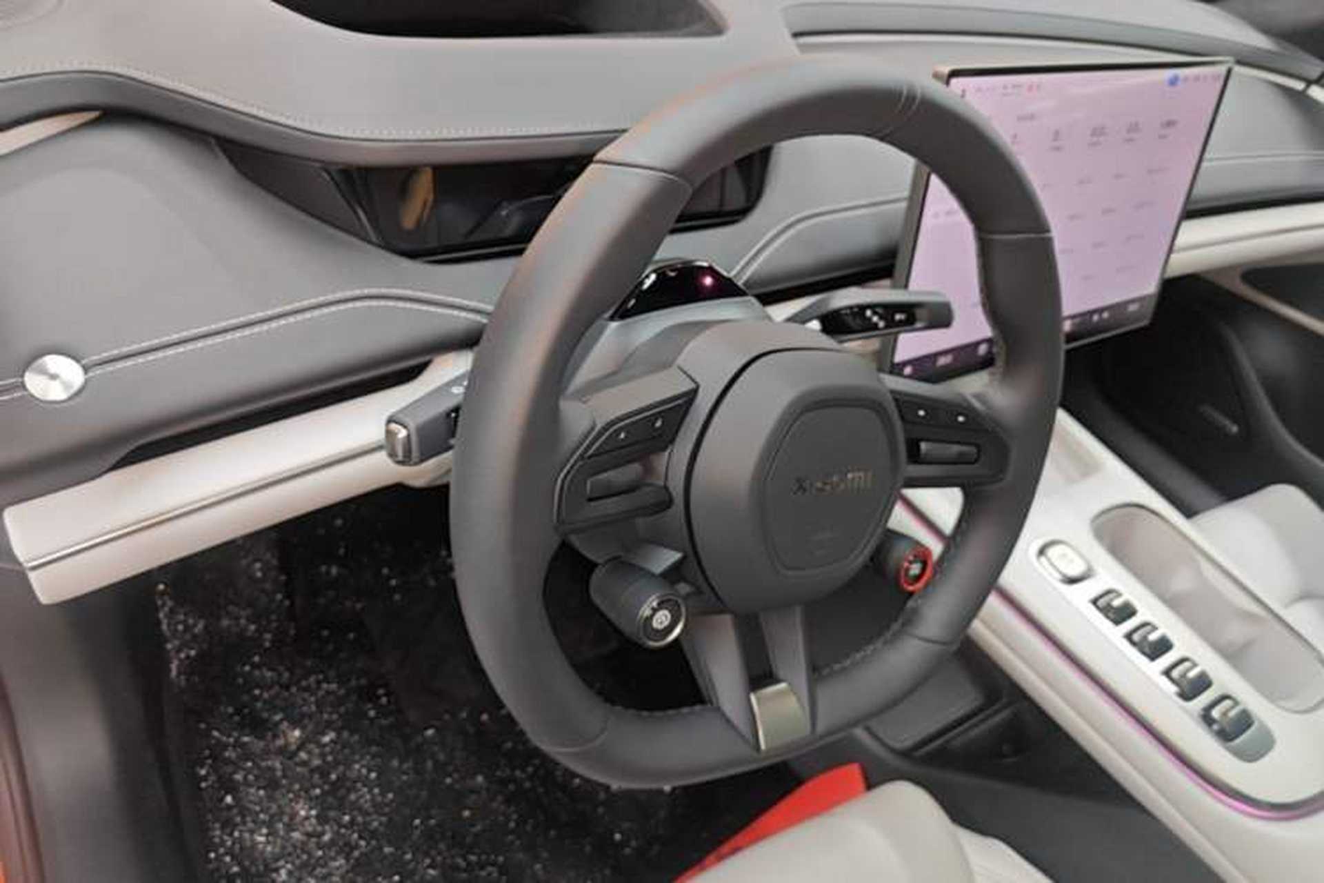 Used Xiaomi Auto SU7 2024 Four-Wheel Drive Ultra-Long Range Advanced Intelligent Driving Max Edition Center Console