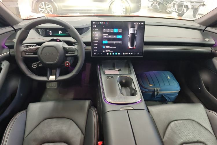 Used Xiaomi Auto SU7 2024 Rear-Drive Ultra-Long Range Advanced Pro-Level Intelligent Driving Version Center Console