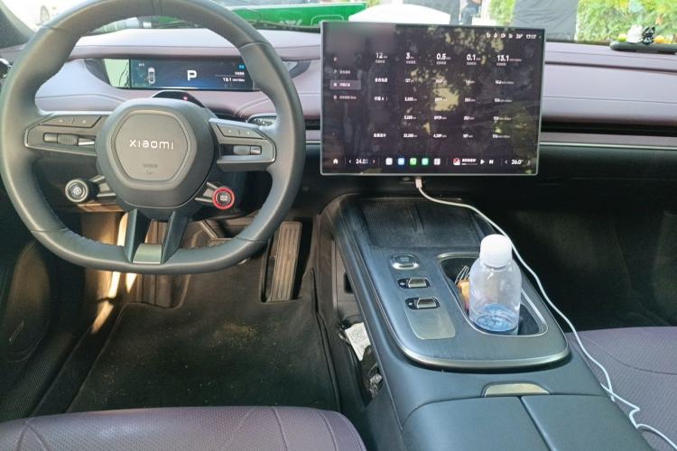 Used Xiaomi Auto SU7 2024 Rear-Drive Ultra-Long Range Advanced Pro-Level Intelligent Driving Version Center Console