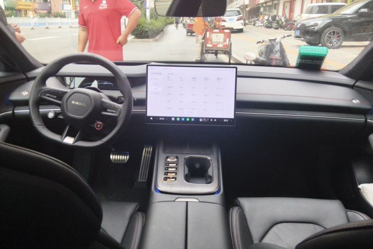 Used Xiaomi Auto SU7 2024 Four-Wheel Drive Ultra-Long Range Advanced Intelligent Driving Max Edition Center Console