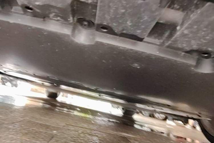 Used Xiaomi Auto SU7 2024 Four-Wheel-Drive Max Founder's Edition Chassis Front