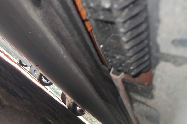 Used Xiaomi Auto SU7 2024 Four-Wheel Drive Ultra-Long Range Advanced Intelligent Driving Max Edition Chassis Front Left