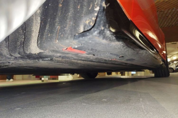 Used Xiaomi Auto SU7 2024 Four-Wheel Drive Ultra-Long Range Advanced Intelligent Driving Max Edition Chassis Front Left