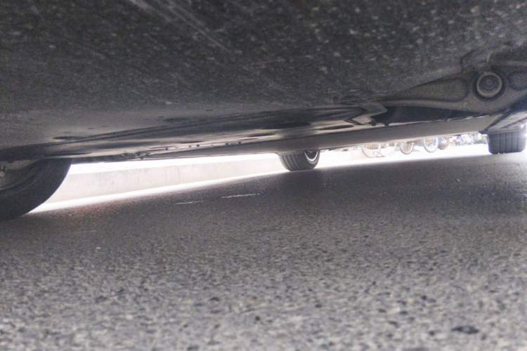 Used Xiaomi Auto SU7 2024 Four-Wheel Drive Ultra-Long Range Advanced Intelligent Driving Max Edition Chassis Front Left