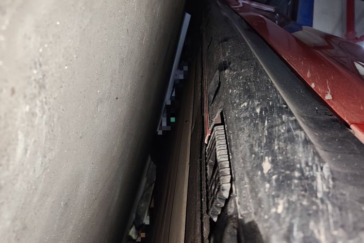Used Xiaomi Auto SU7 2024 Rear-Drive Long-Range Intelligent Driving Version Chassis Front Right