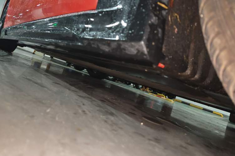 Used Xiaomi Auto SU7 2024 Rear-Drive Long-Range Intelligent Driving Version Chassis Front Right