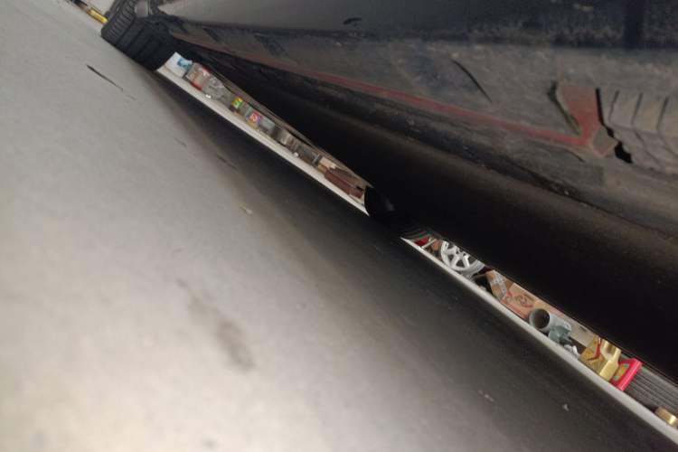 Used Xiaomi Auto SU7 2024 Rear-Drive Ultra-Long Range Advanced Pro-Level Intelligent Driving Version Chassis Front Right