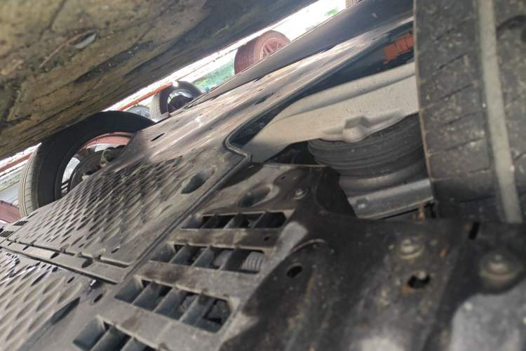 Used Xiaomi Auto SU7 2024 Four-Wheel Drive Ultra-Long Range Advanced Intelligent Driving Max Edition Chassis Rear