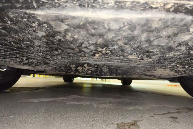 Used Xiaomi Auto SU7 2024 Four-Wheel Drive Ultra-Long Range Advanced Intelligent Driving Max Edition Chassis Rear