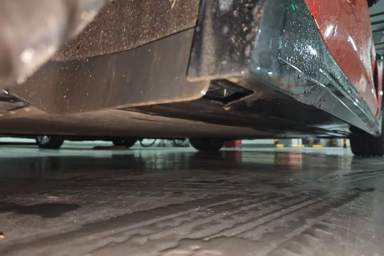 Used Xiaomi Auto SU7 2024 Rear-Drive Long-Range Intelligent Driving Version Chassis Rear Right