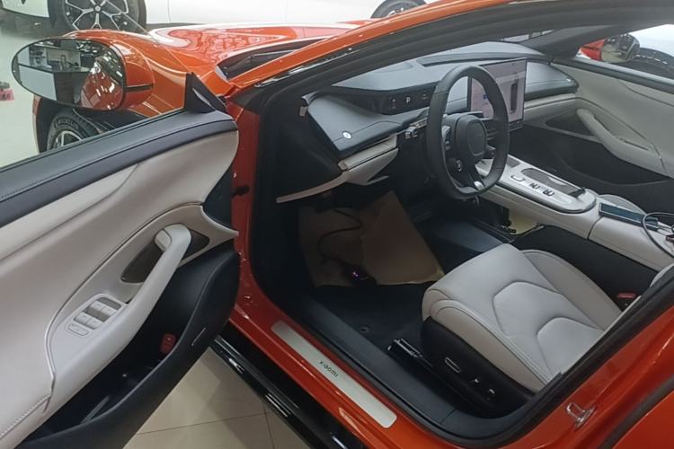 Used Xiaomi Auto SU7 2024 Rear-Drive Long-Range Intelligent Driving Version Driver Seat