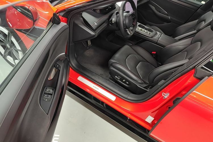 Used Xiaomi Auto SU7 2024 Four-Wheel Drive Ultra-Long Range Advanced Intelligent Driving Max Edition Driver Seat