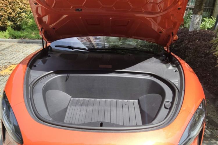Used Xiaomi Auto SU7 2024 Rear-Drive Ultra-Long Range Advanced Pro-Level Intelligent Driving Version Engine Bay