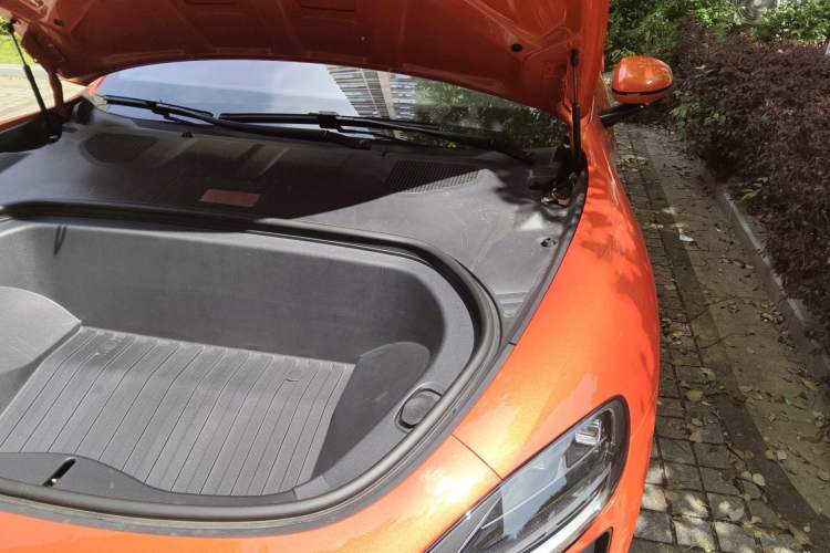 Used Xiaomi Auto SU7 2024 Rear-Drive Ultra-Long Range Advanced Pro-Level Intelligent Driving Version Engine Bay Left