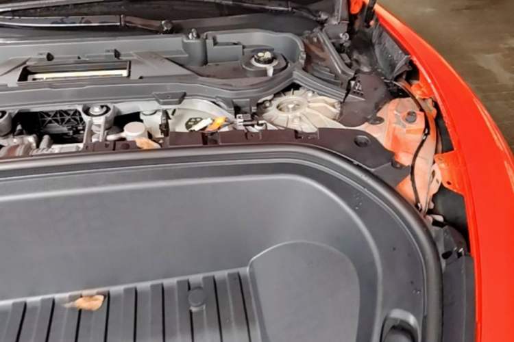 Used Xiaomi Auto SU7 2024 Four-Wheel-Drive Max Founder's Edition Engine Bay Left