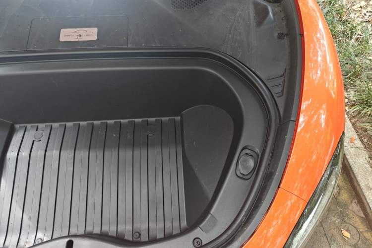 Used Xiaomi Auto SU7 2024 Four-Wheel Drive Ultra-Long Range Advanced Intelligent Driving Max Edition Engine Bay Left